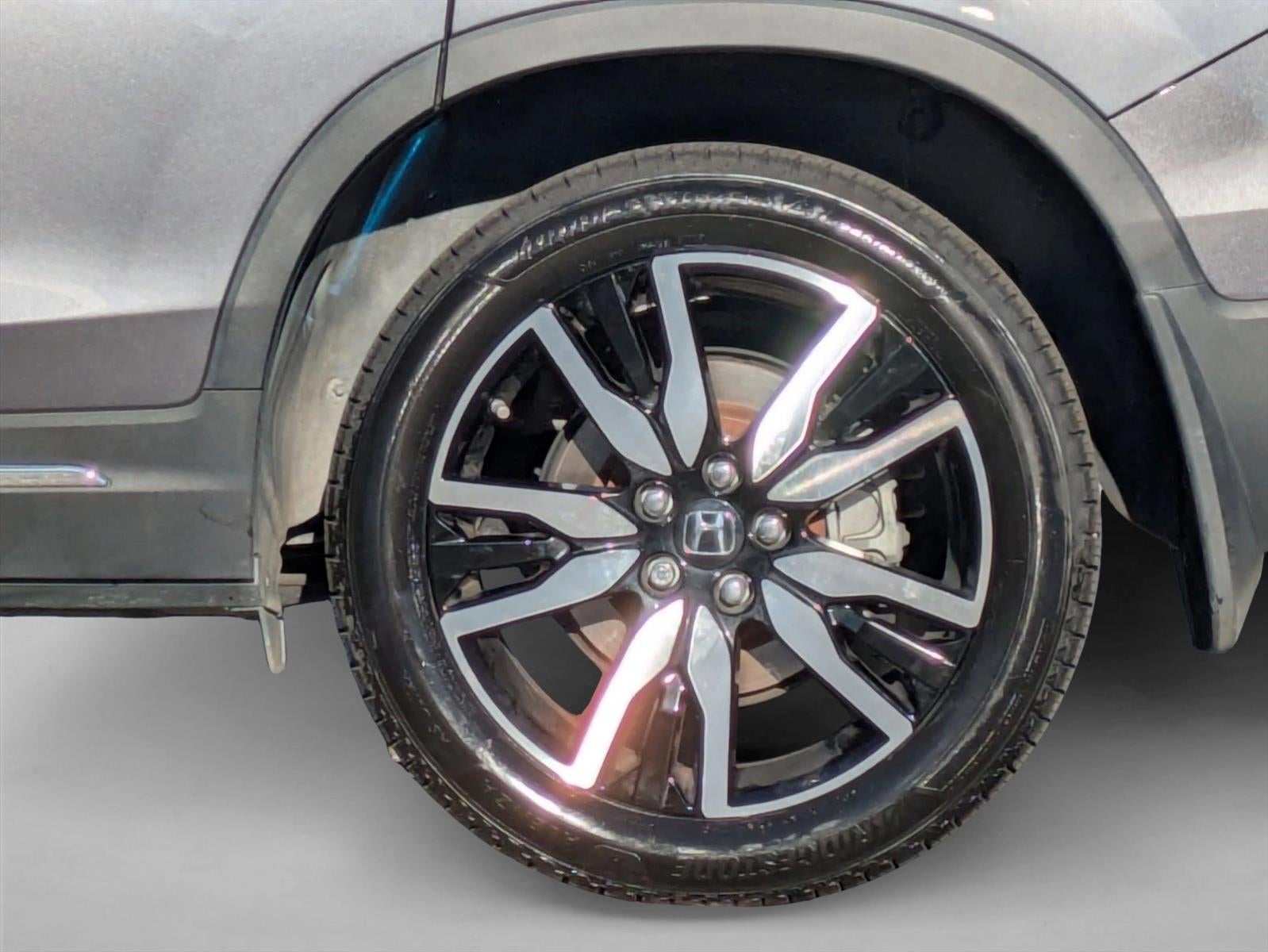 2022 Honda Pilot Touring 7-Passenger 2WD