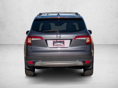 2022 Honda Pilot Touring 7-Passenger 2WD