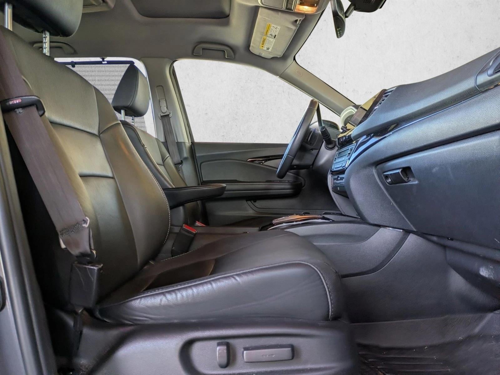 2022 Honda Pilot Touring 8-Passenger 2WD