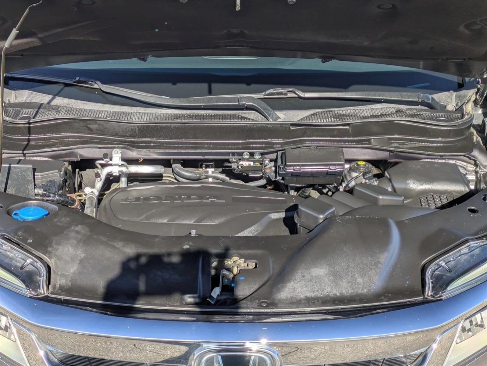 2022 Honda Pilot Touring 8-Passenger 2WD