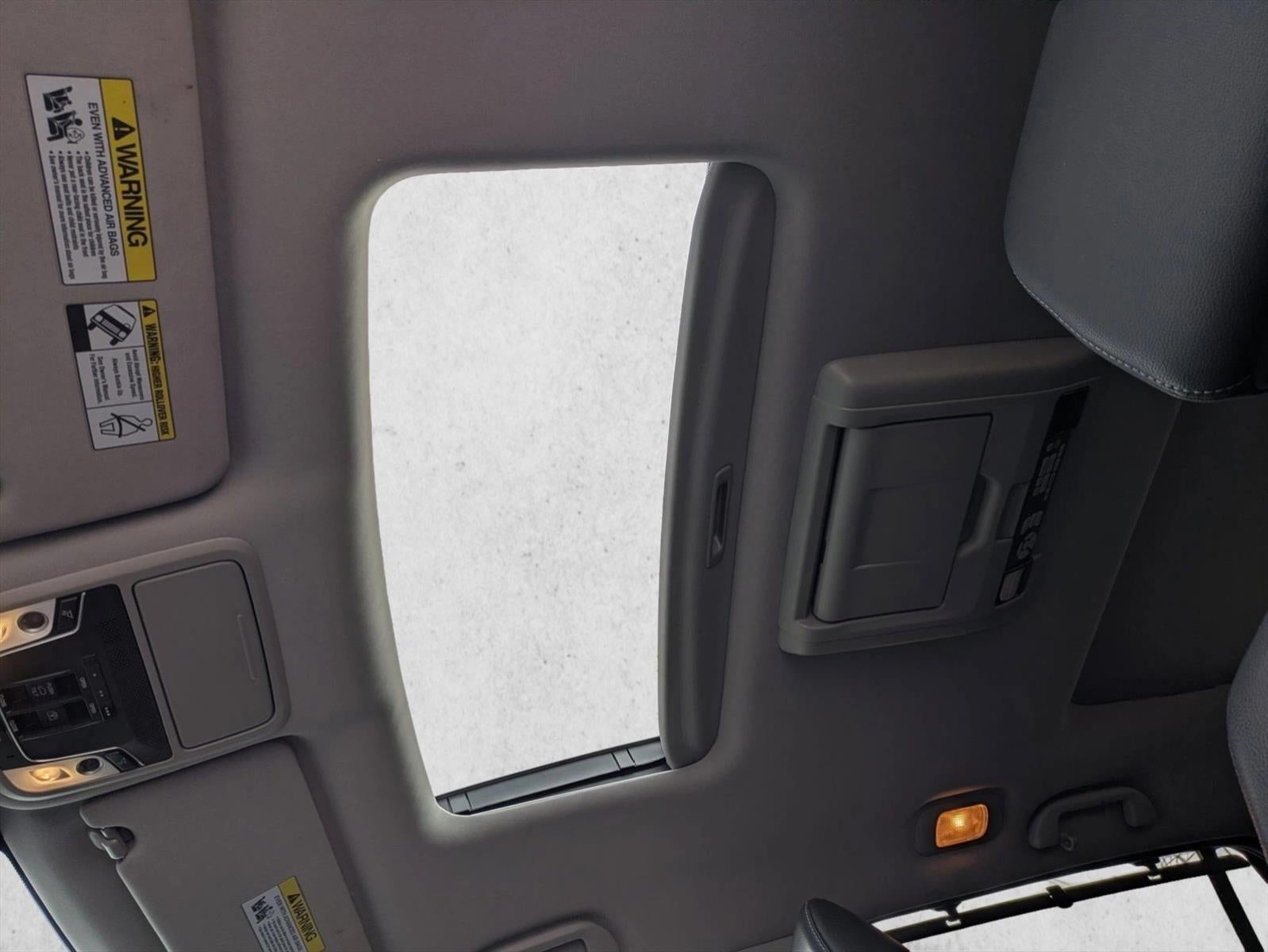 2016 Honda Pilot AWD 4dr Elite with DVD Rear Entertainment System and Navigation