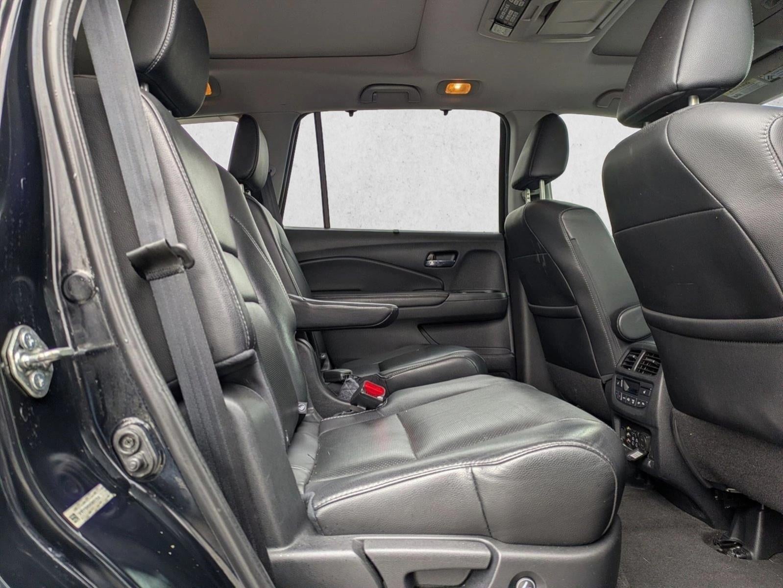 2016 Honda Pilot AWD 4dr Elite with DVD Rear Entertainment System and Navigation