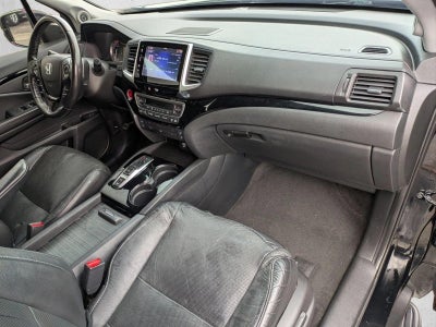 2016 Honda Pilot AWD 4dr Elite with DVD Rear Entertainment System and Navigation