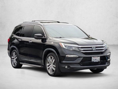 2016 Honda Pilot AWD 4dr Elite with DVD Rear Entertainment System and Navigation