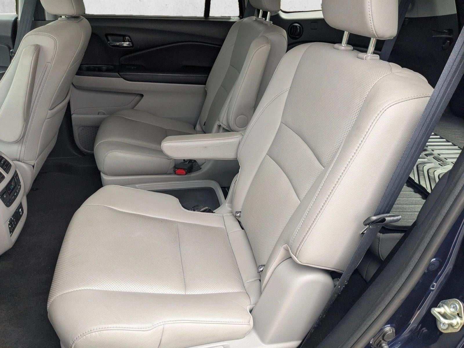 2016 Honda Pilot AWD 4dr Elite with DVD Rear Entertainment System and Navigation
