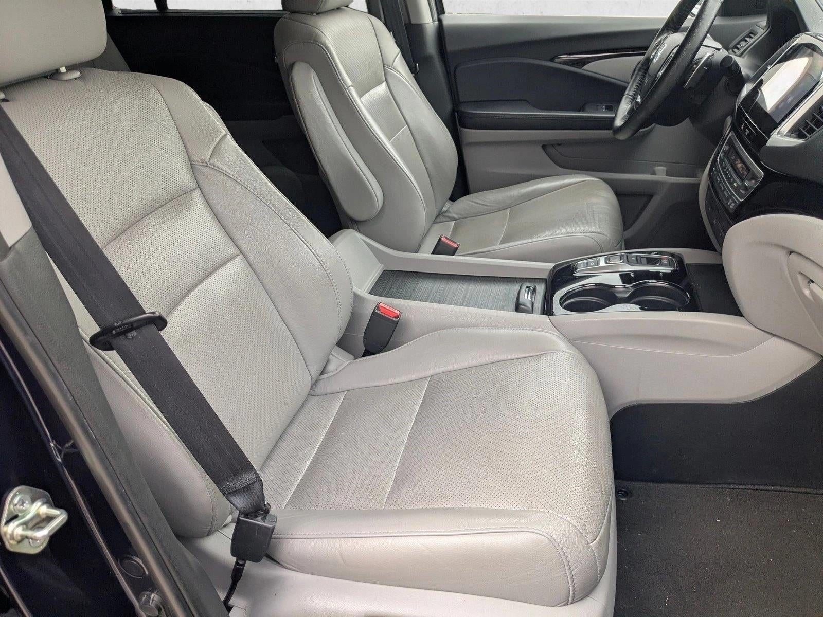 2016 Honda Pilot AWD 4dr Elite with DVD Rear Entertainment System and Navigation