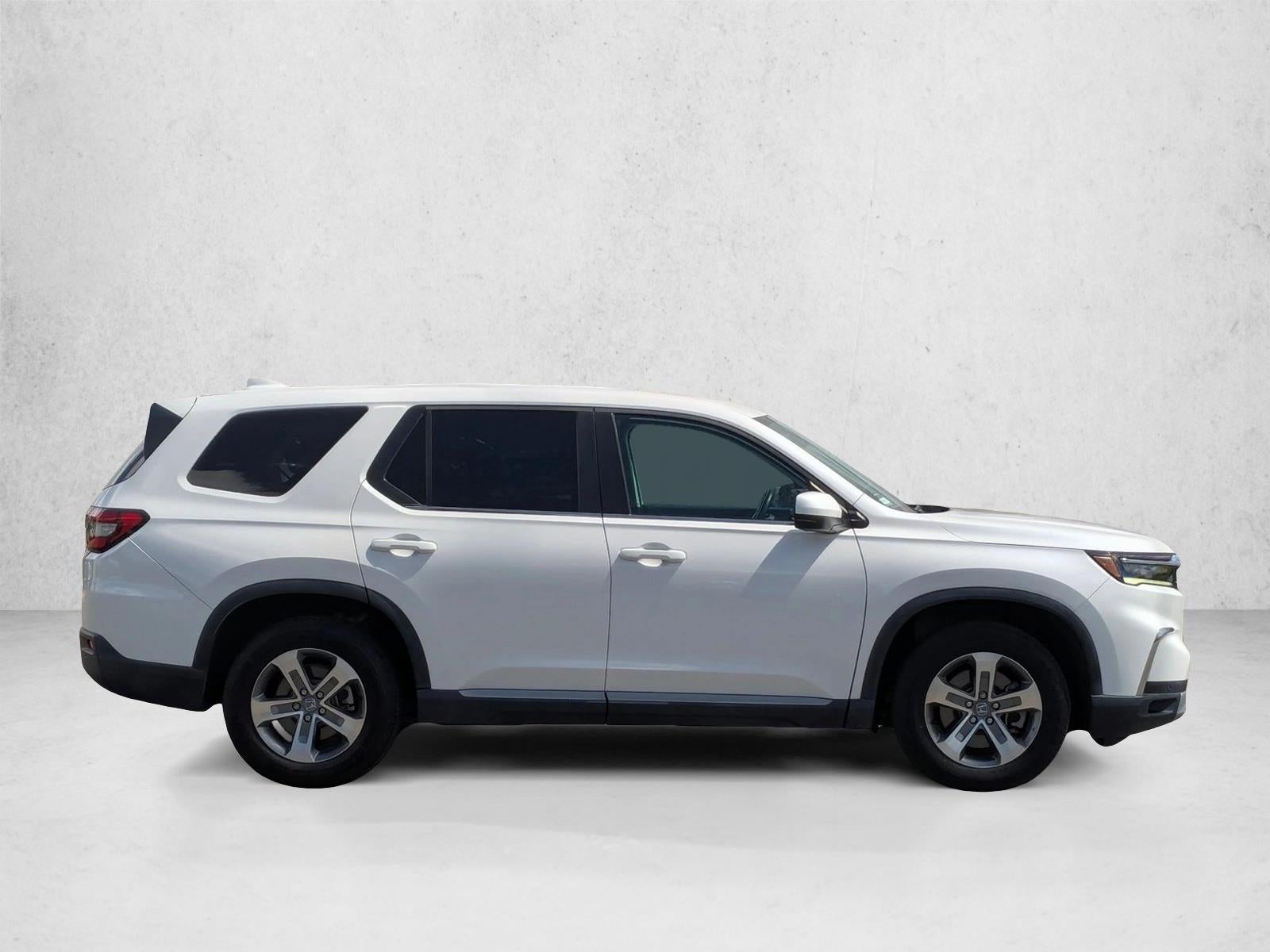 2023 Honda Pilot EX-L 8 Passenger AWD