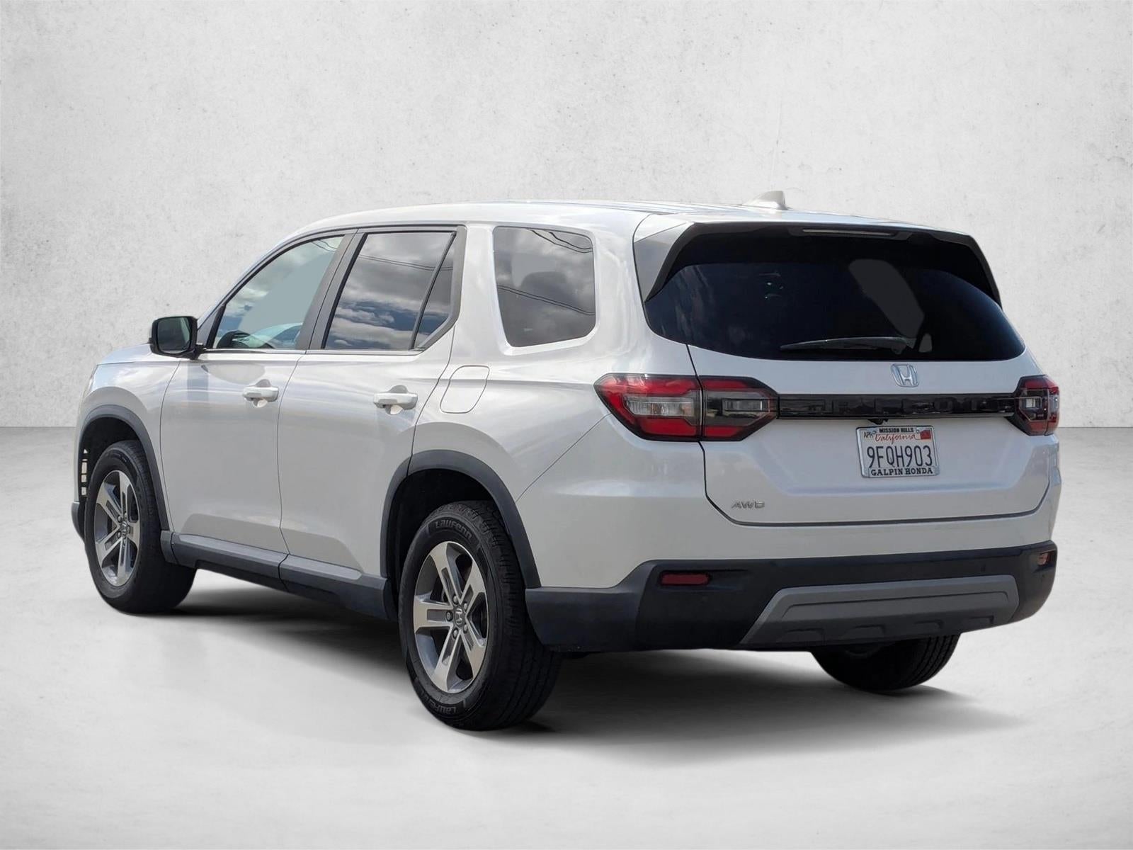2023 Honda Pilot EX-L 8 Passenger AWD
