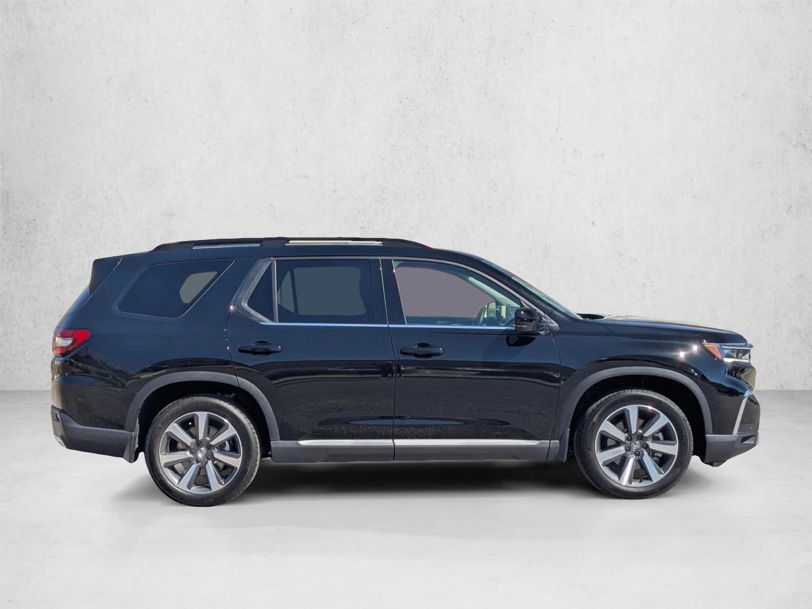 2025 Honda Pilot Touring 2WD