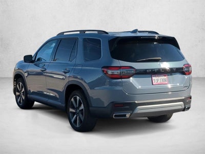2024 Honda Pilot Touring 2WD