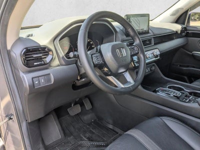 2025 Honda Pilot Touring 2WD