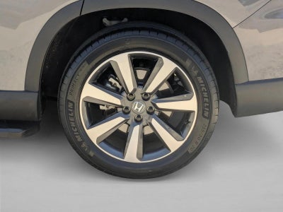 2025 Honda Pilot Touring 2WD