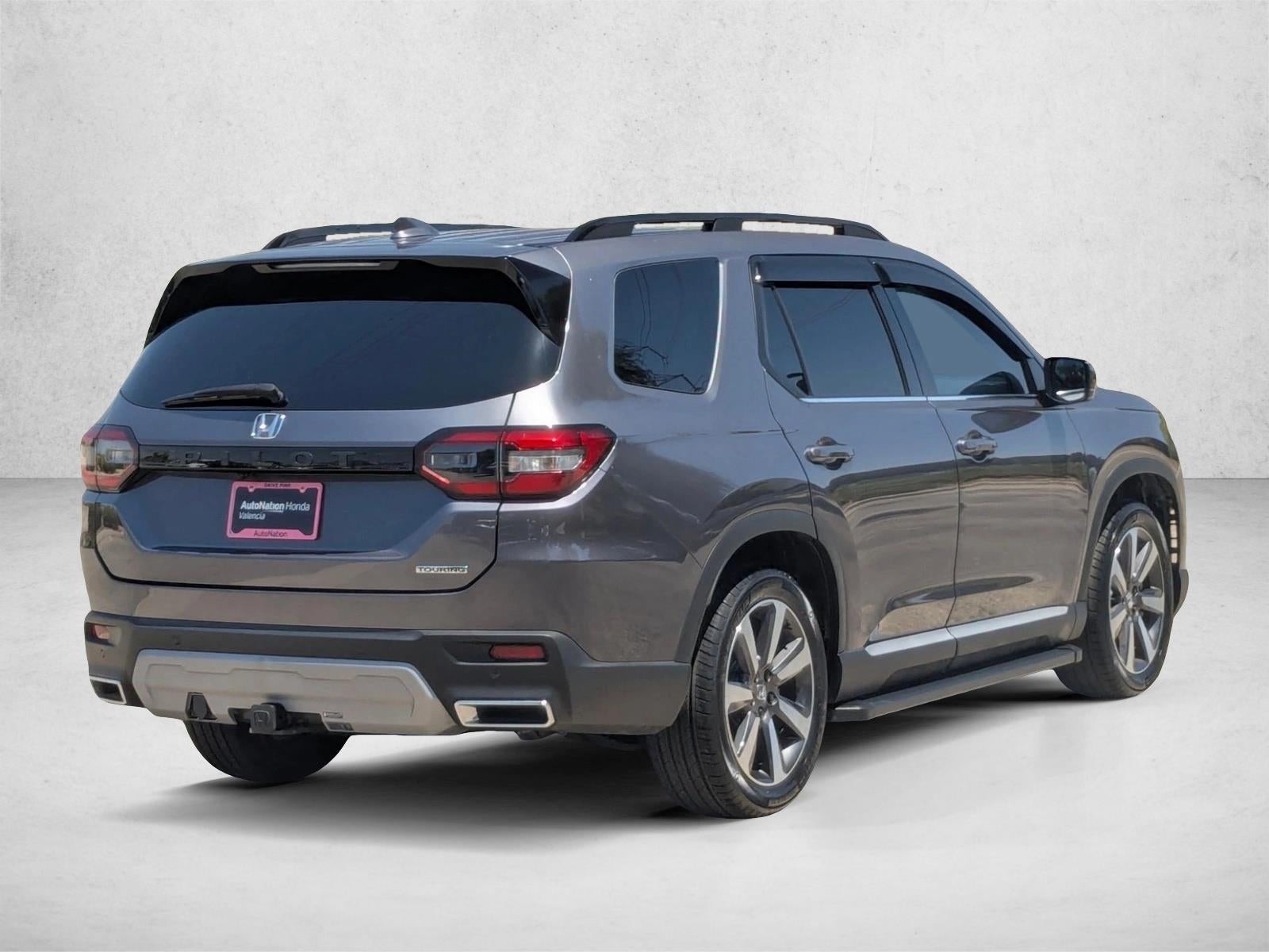 2025 Honda Pilot Touring 2WD