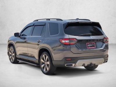 2025 Honda Pilot Touring 2WD