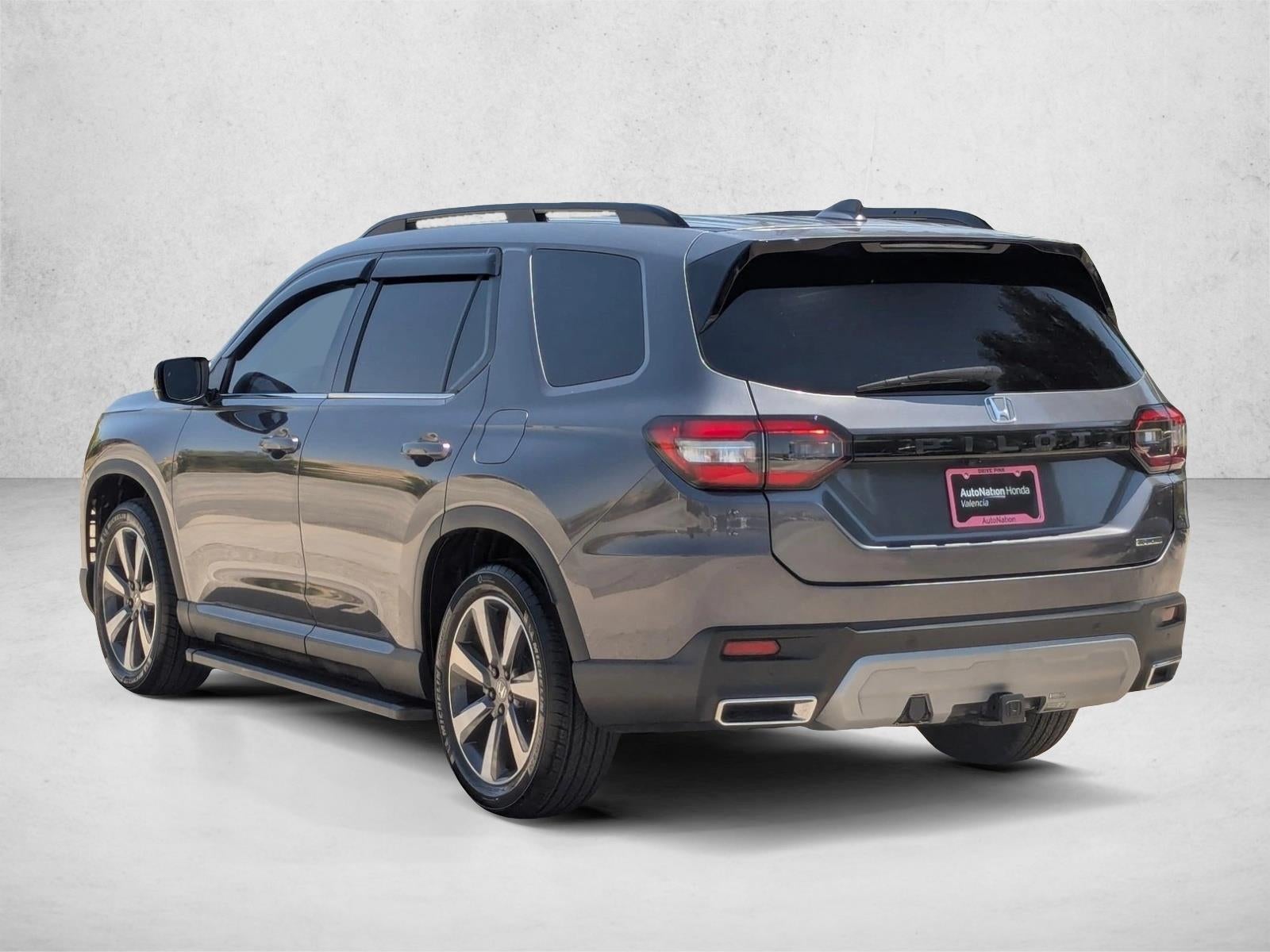 2025 Honda Pilot Touring 2WD