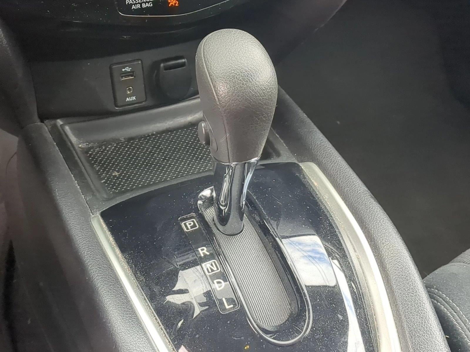 2014 Nissan Rogue FWD 4dr SV