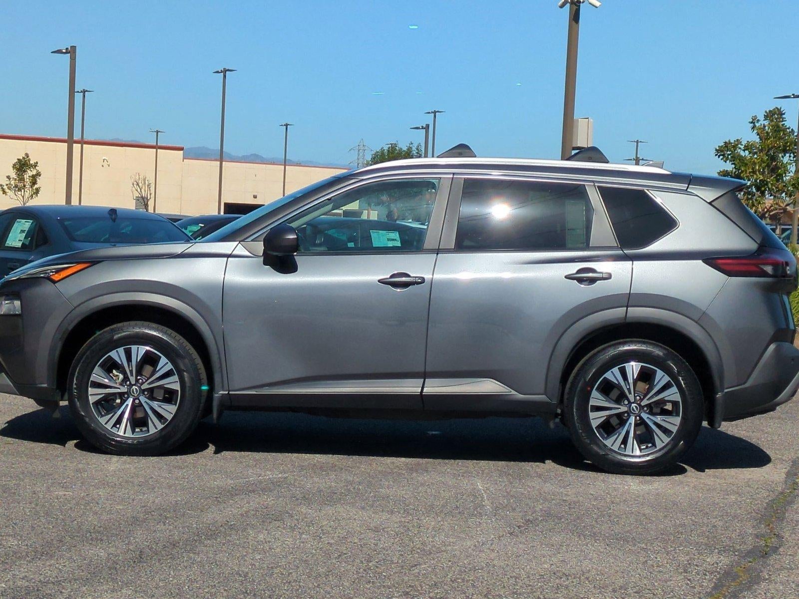 2023 Nissan Rogue FWD SV
