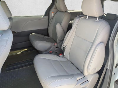 2015 Toyota Sienna 5dr 8-Pass Van XLE FWD (Natl)