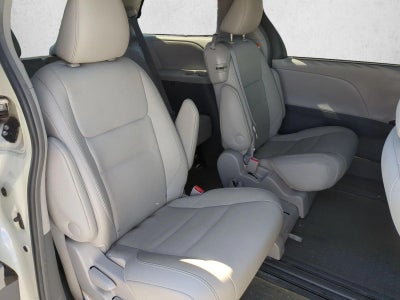 2015 Toyota Sienna 5dr 8-Pass Van XLE FWD (Natl)