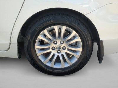 2015 Toyota Sienna 5dr 8-Pass Van XLE FWD (Natl)