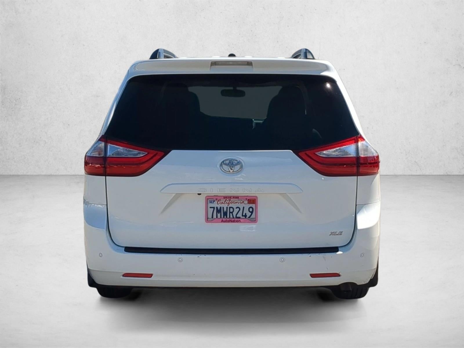 2015 Toyota Sienna 5dr 8-Pass Van XLE FWD (Natl)