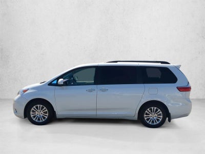 2015 Toyota Sienna 5dr 8-Pass Van XLE FWD (Natl)