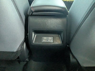 2023 Toyota Corolla SE CVT (Natl)