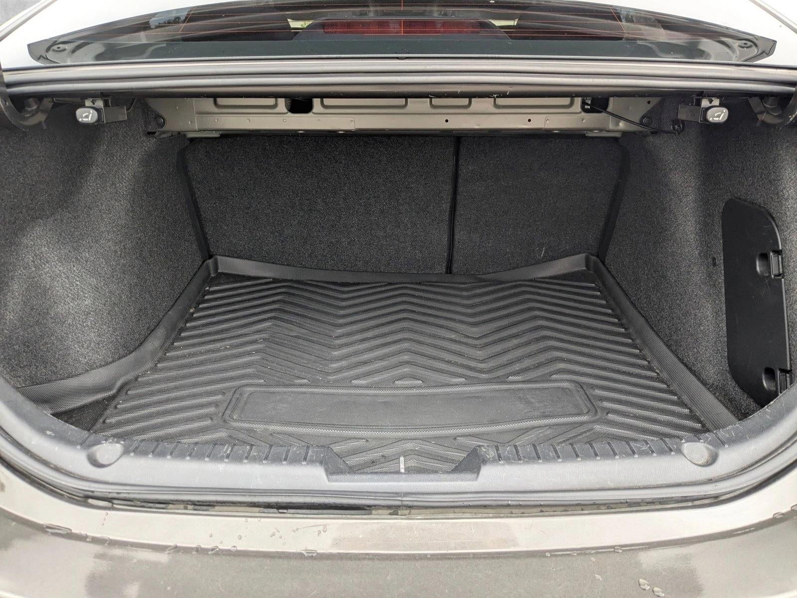 2014 Mazda Mazda3 4dr Sdn Man i Touring