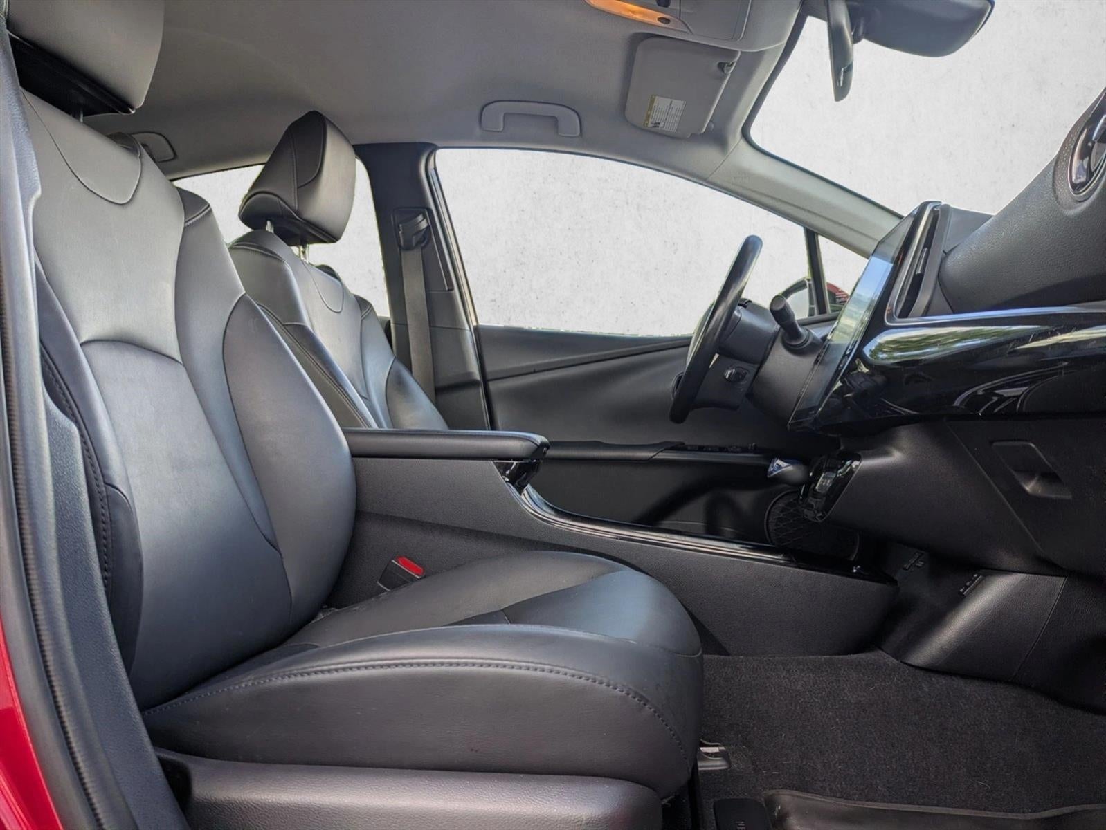 2019 Toyota Prius Prime Premium (Natl)