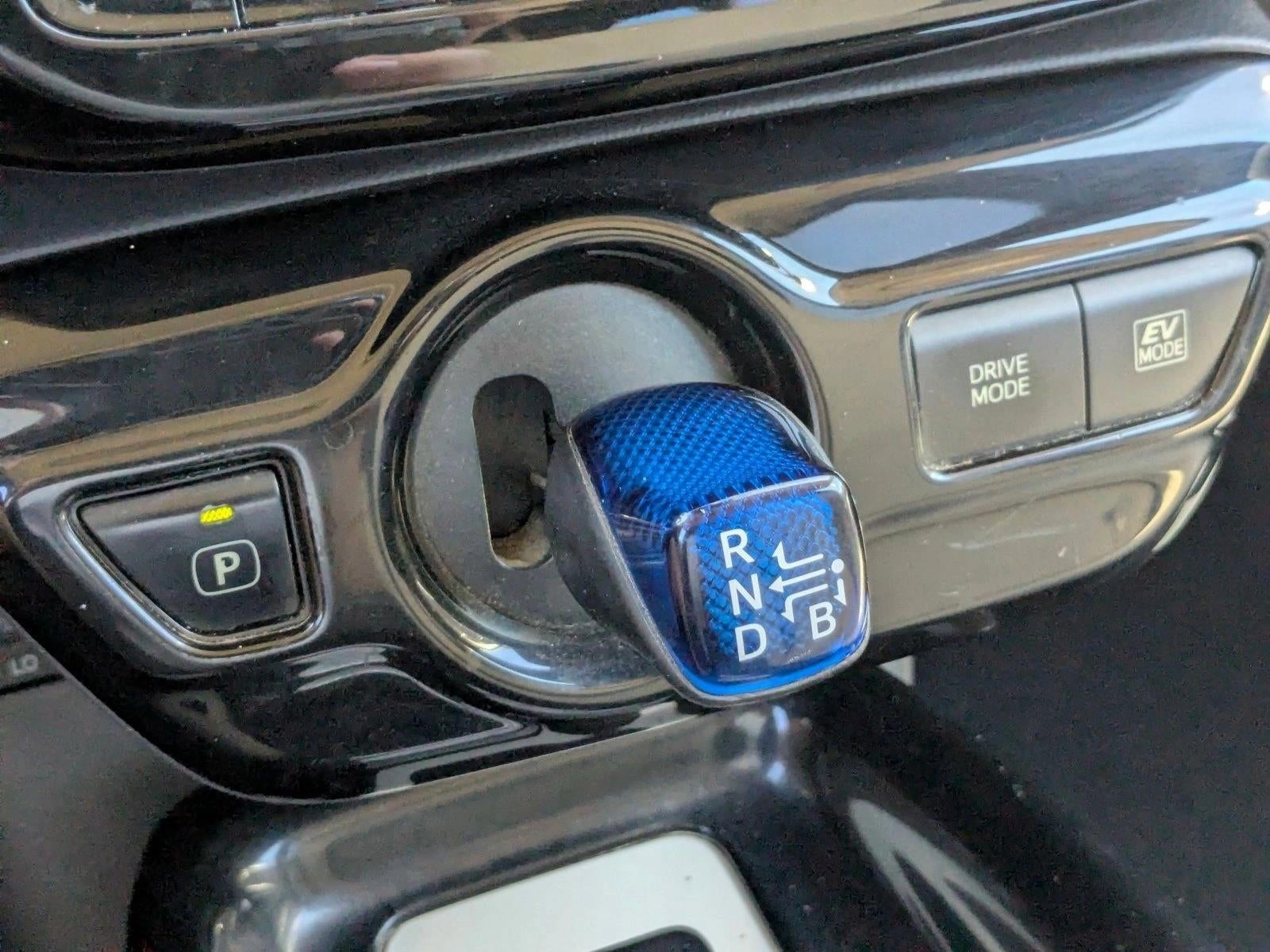 2016 Toyota Prius 5dr HB Four (Natl)