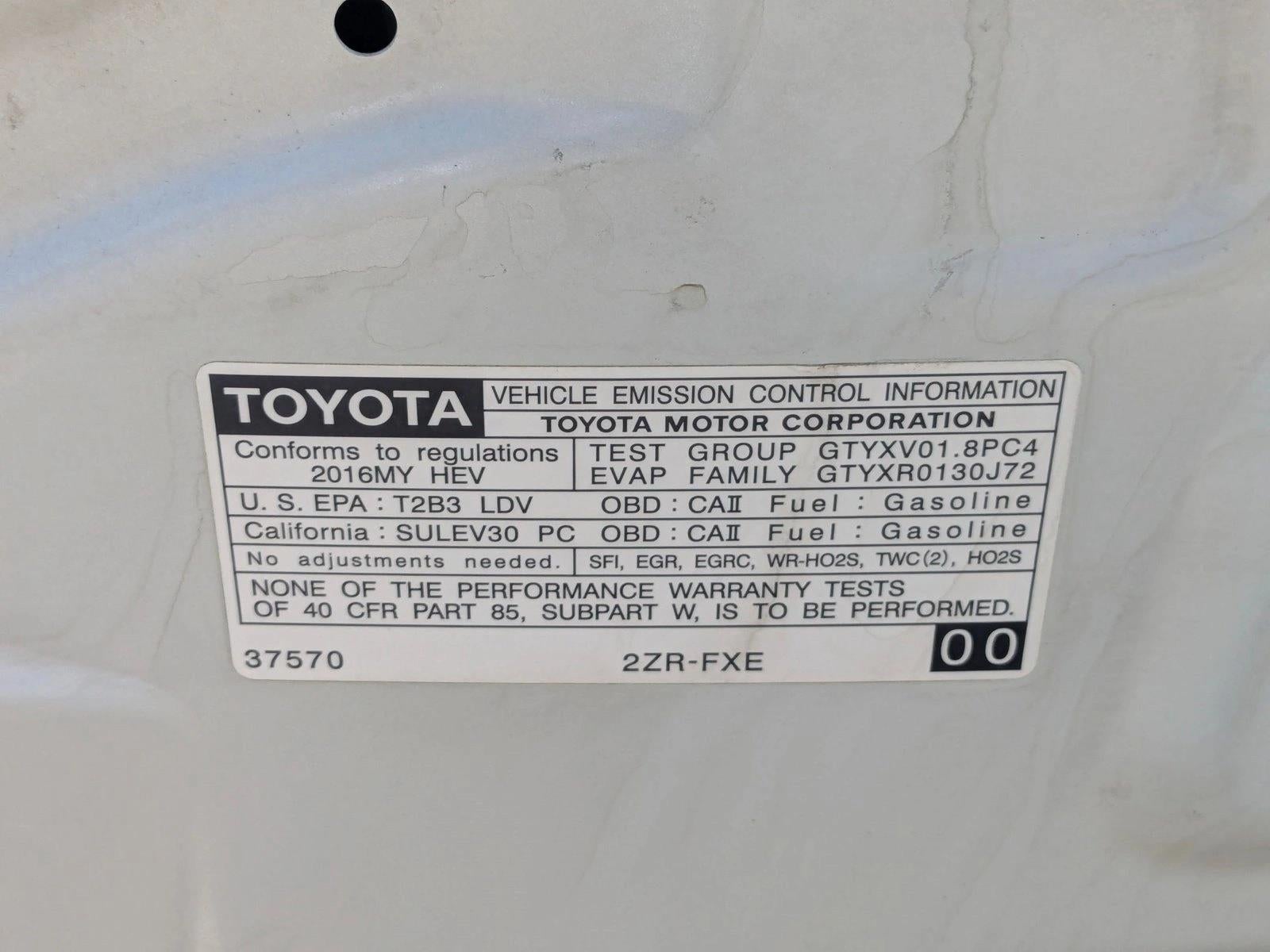 2016 Toyota Prius 5dr HB Four (Natl)