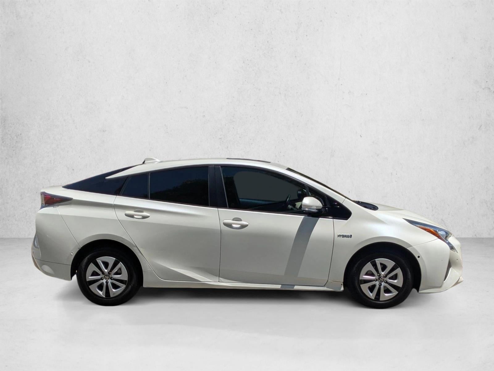 2016 Toyota Prius 5dr HB Four (Natl)