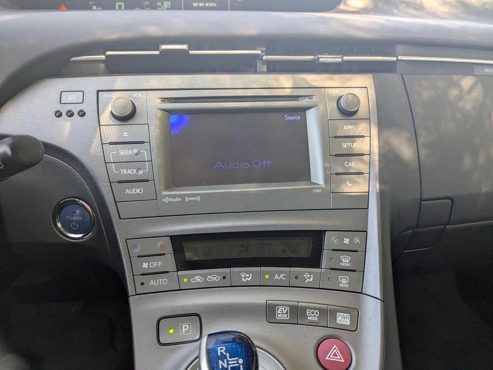 2014 Toyota Prius 5dr HB Three (Natl)
