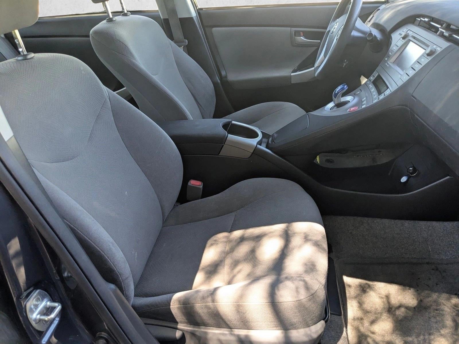 2014 Toyota Prius 5dr HB Three (Natl)