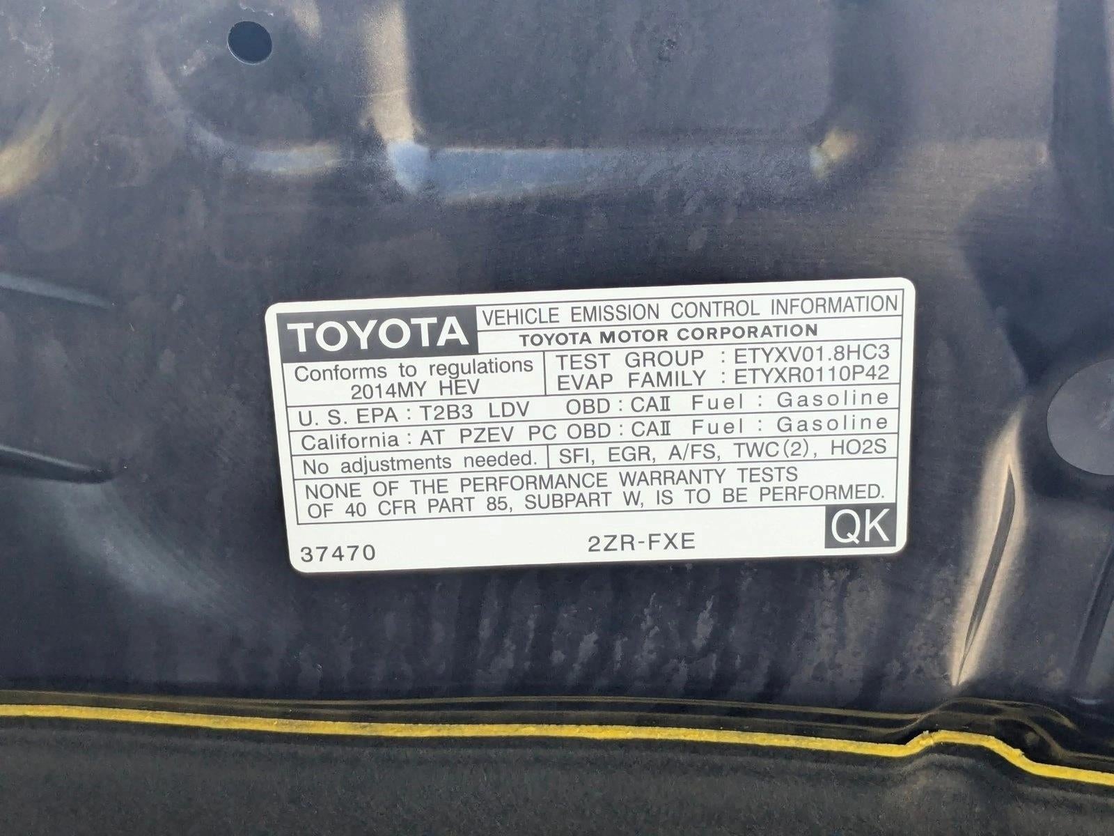 2014 Toyota Prius 5dr HB Three (Natl)