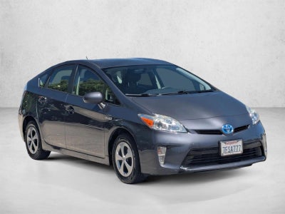 2014 Toyota Prius 5dr HB Three (Natl)