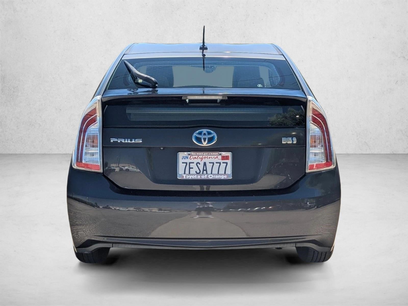 2014 Toyota Prius 5dr HB Three (Natl)