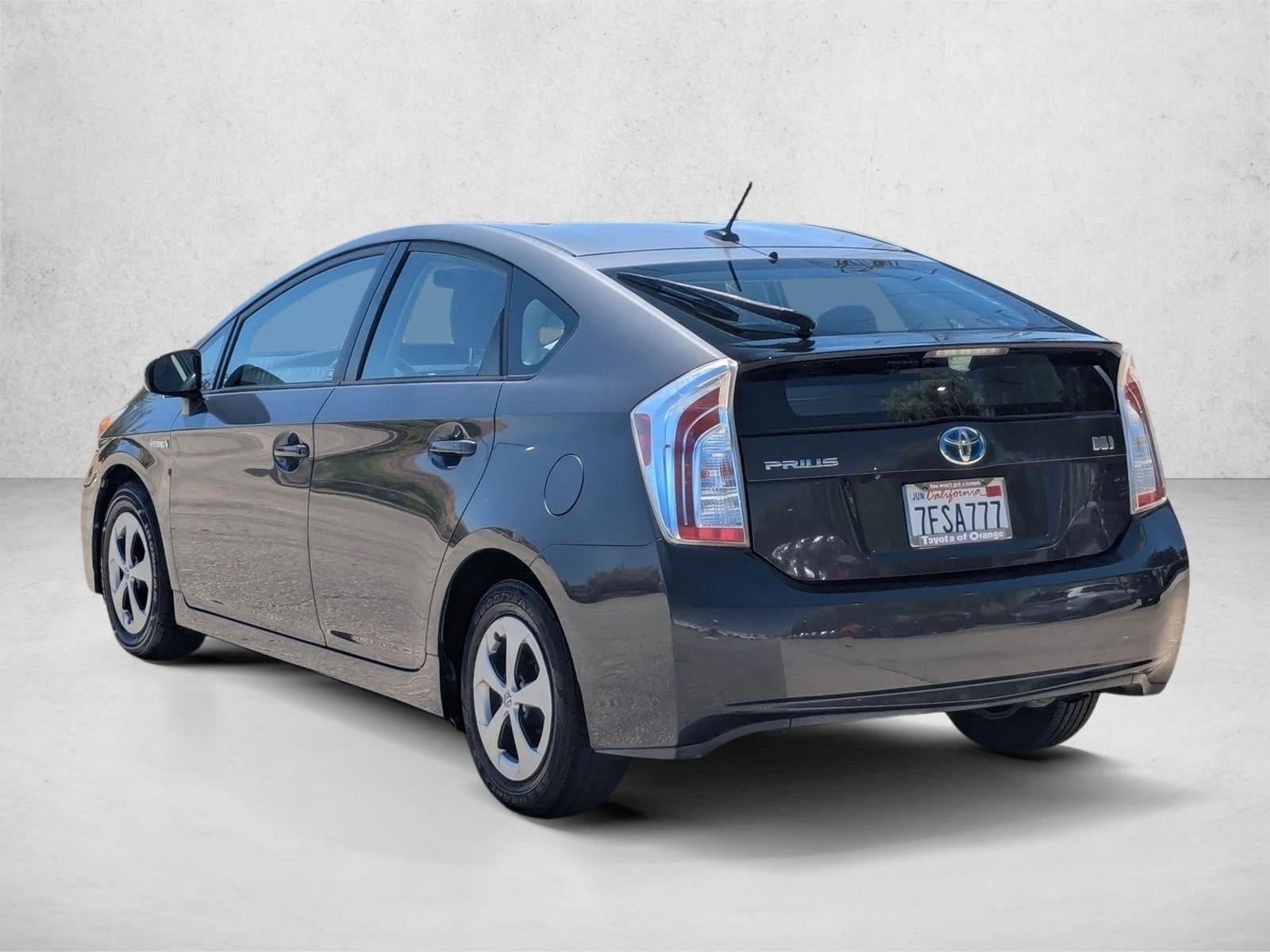 2014 Toyota Prius 5dr HB Three (Natl)