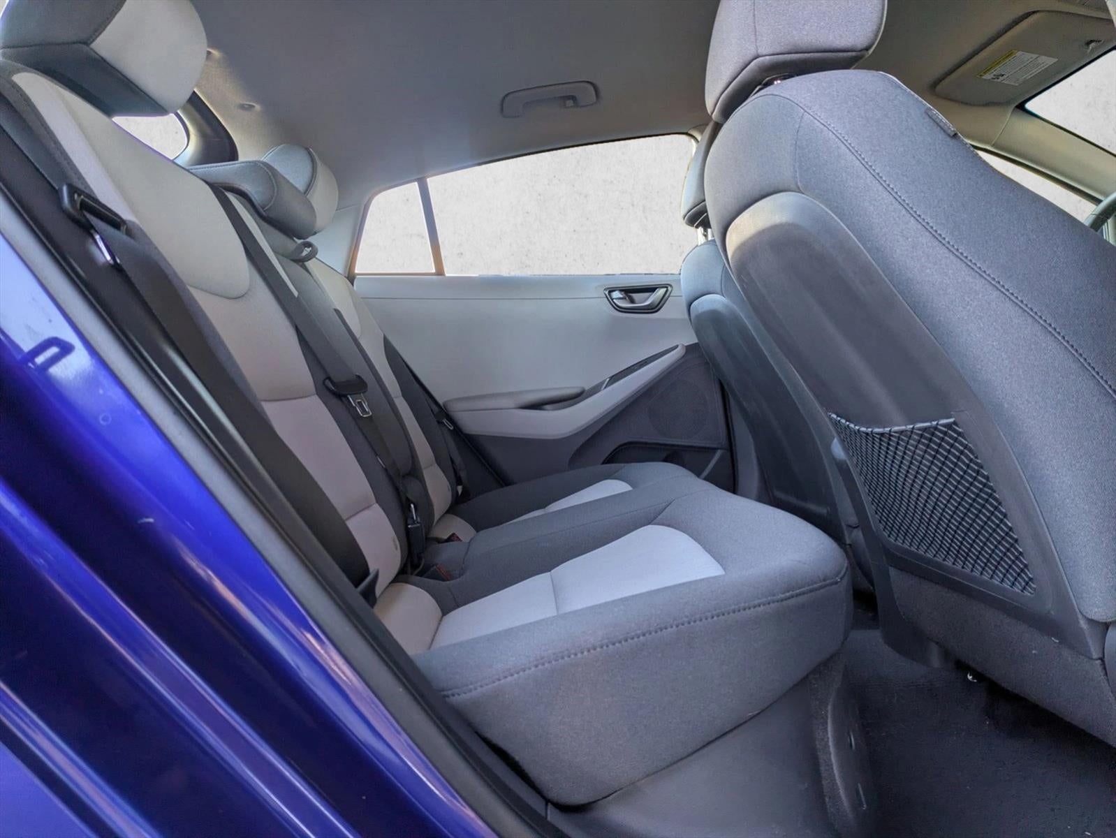 2020 Hyundai IONIQ Hybrid SE Hatchback