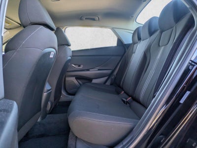 2023 Hyundai ELANTRA SEL IVT