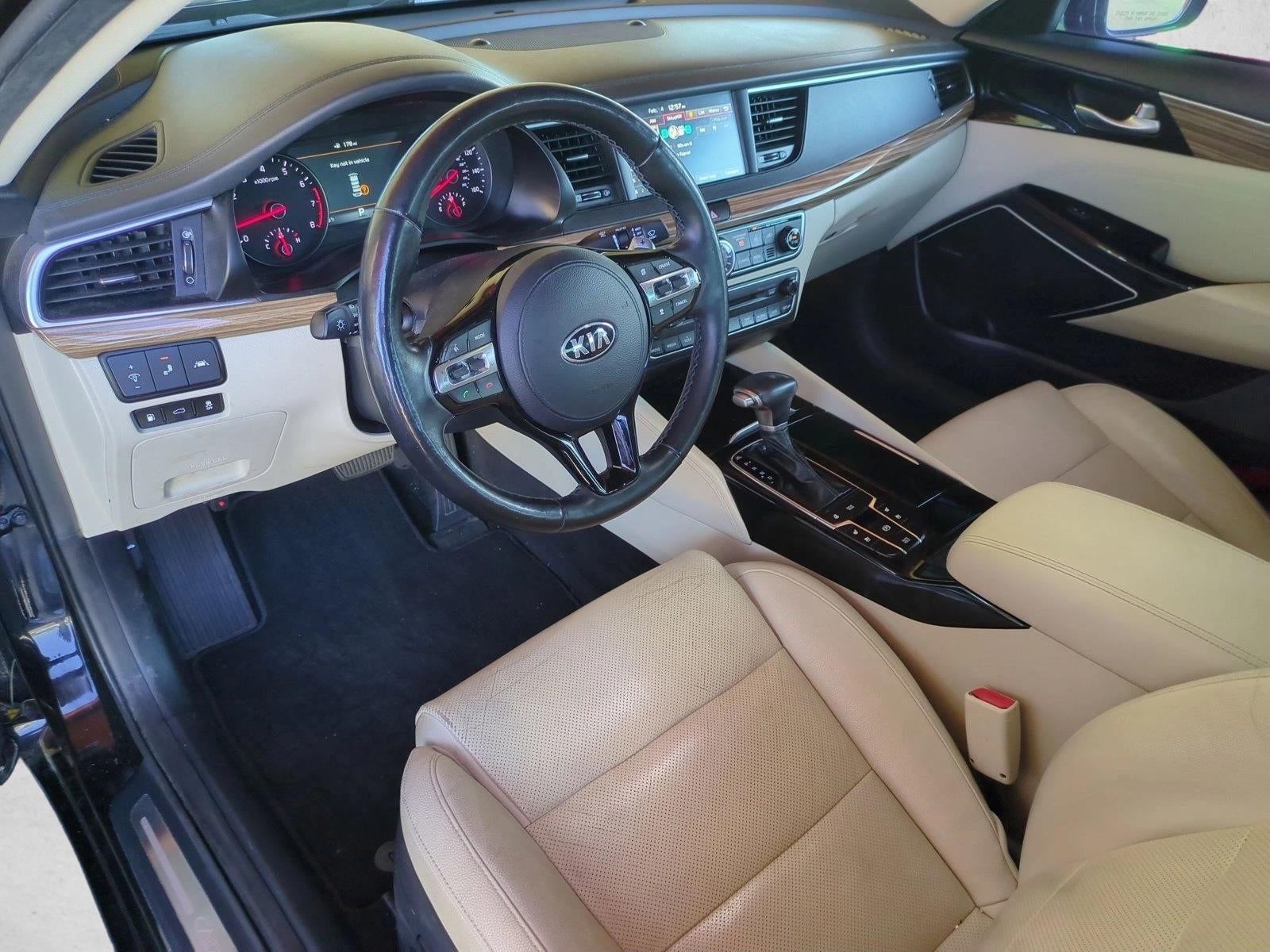 2017 Kia Cadenza Technology Sedan