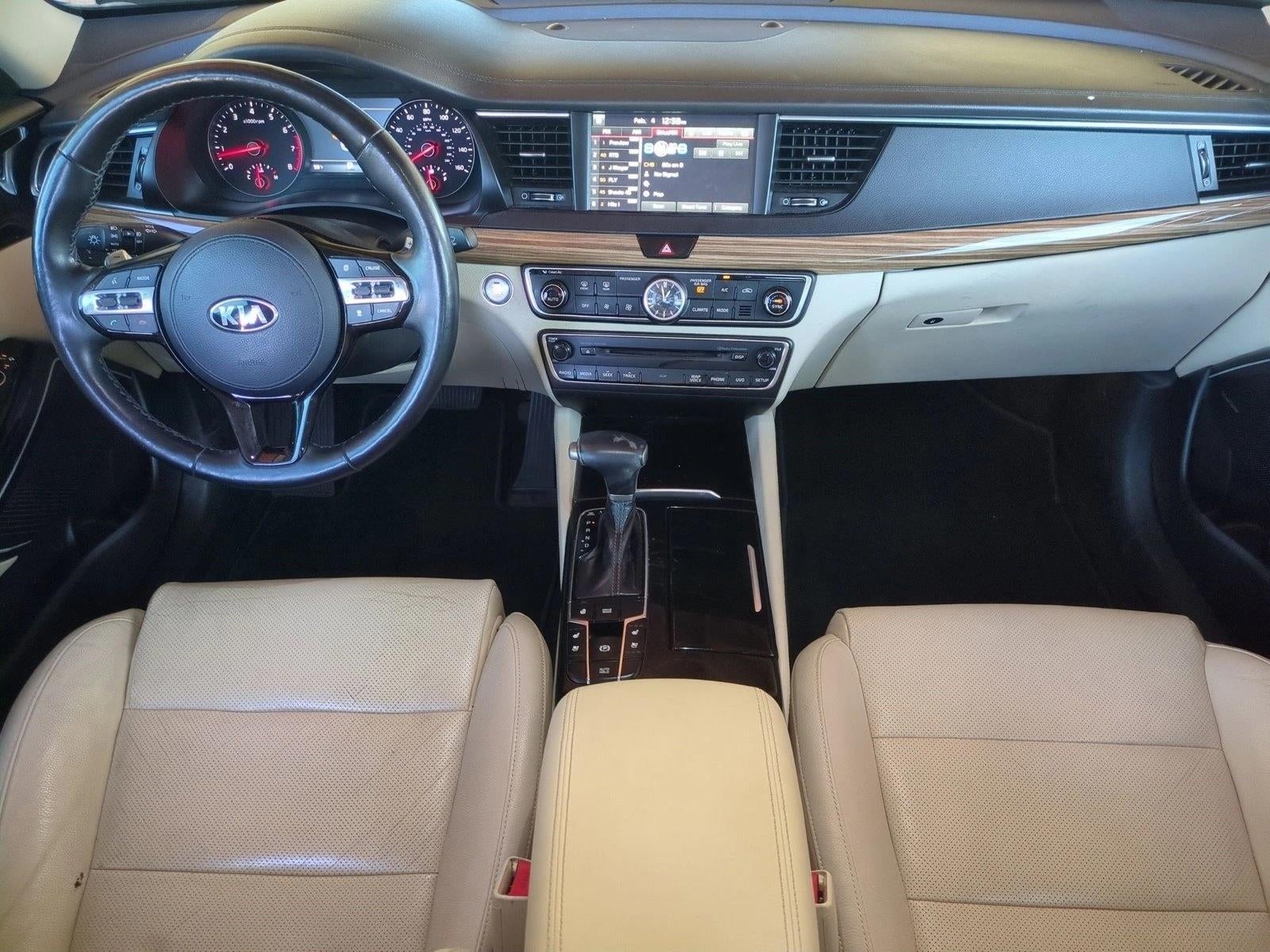 2017 Kia Cadenza Technology Sedan