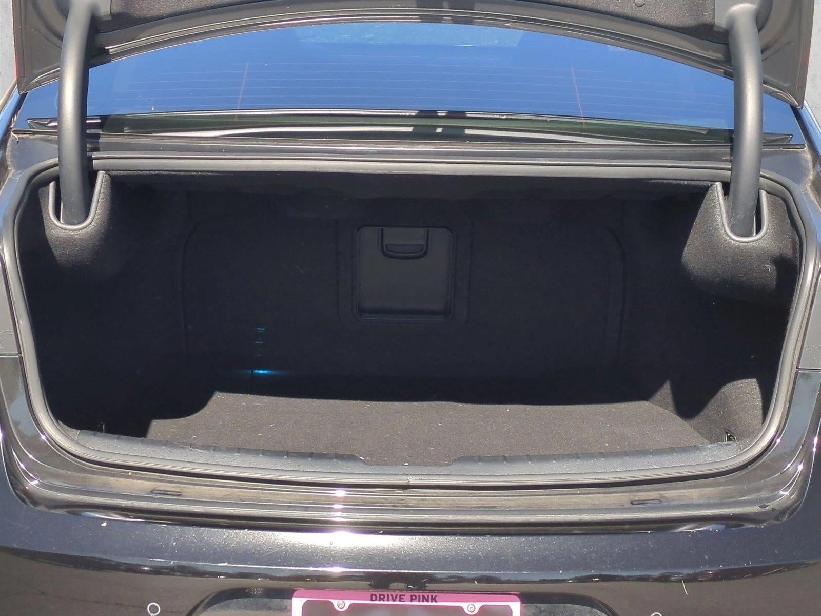 2017 Kia Cadenza Technology Sedan