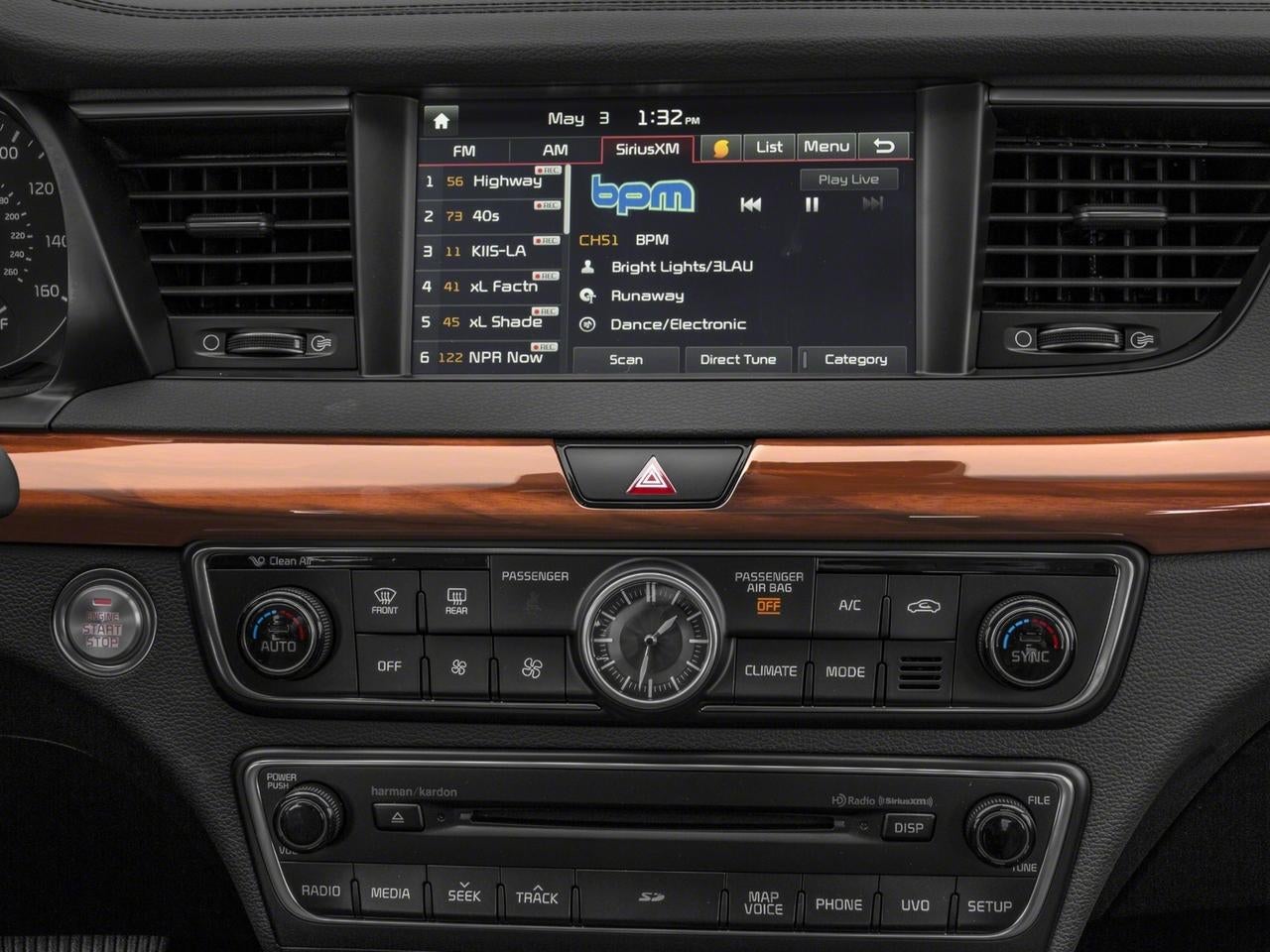 2017 Kia Cadenza Technology Sedan