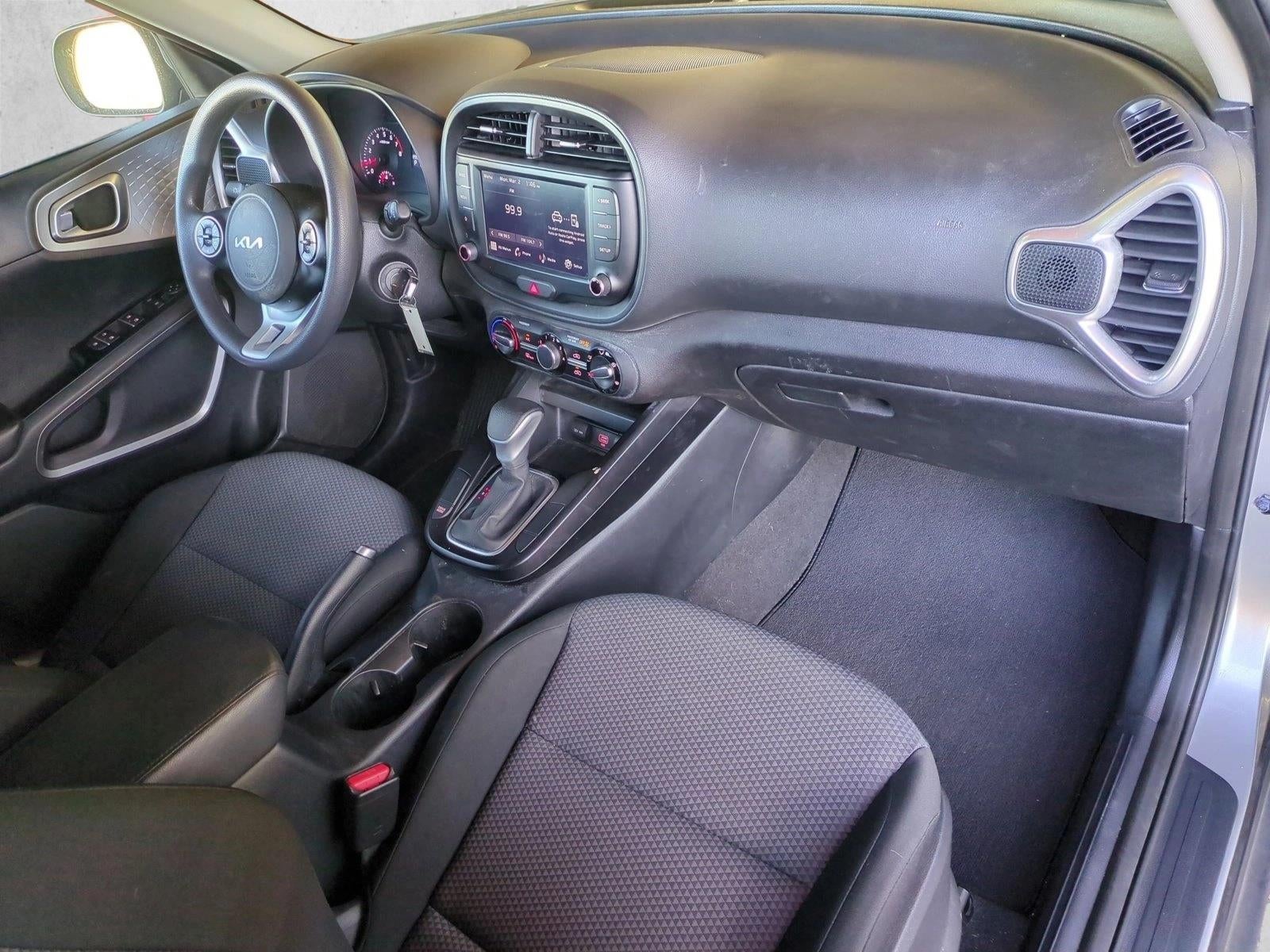 2022 Kia Soul LX IVT