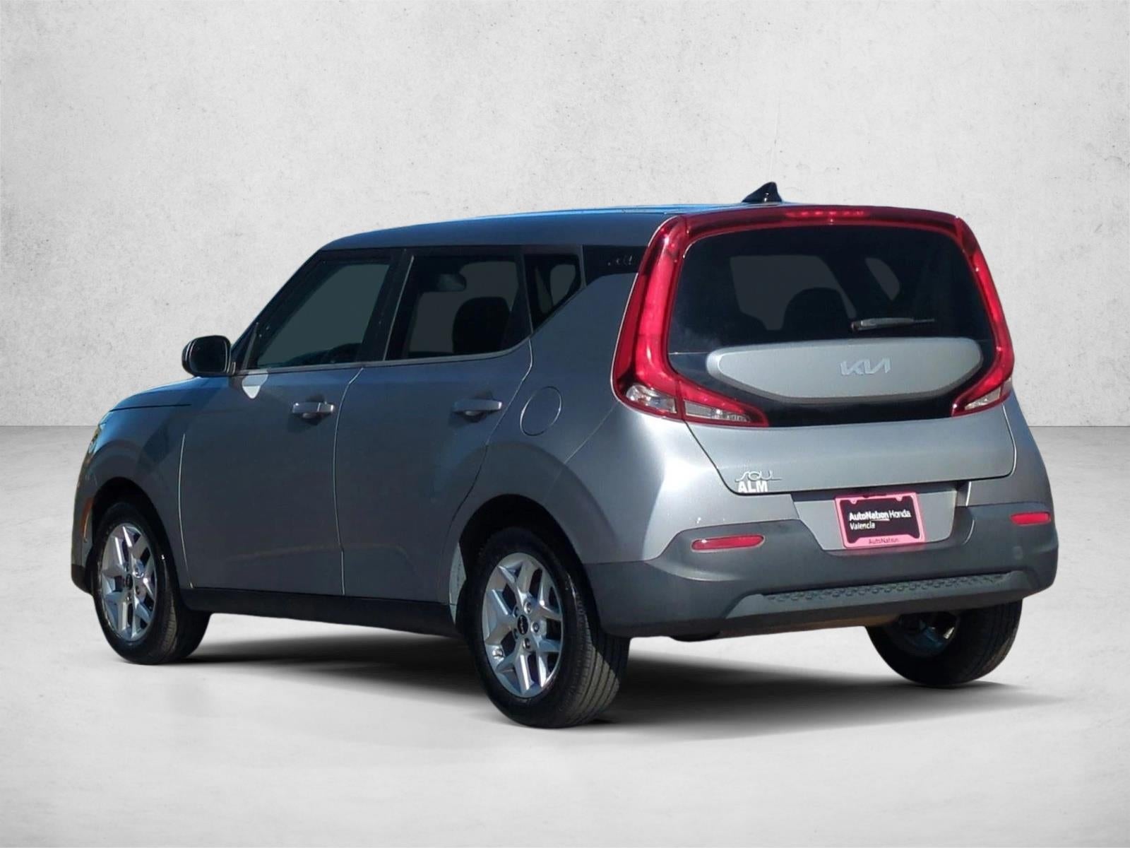 2022 Kia Soul LX IVT