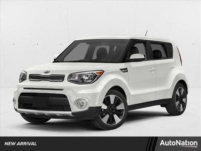 2019 Kia Soul + Auto