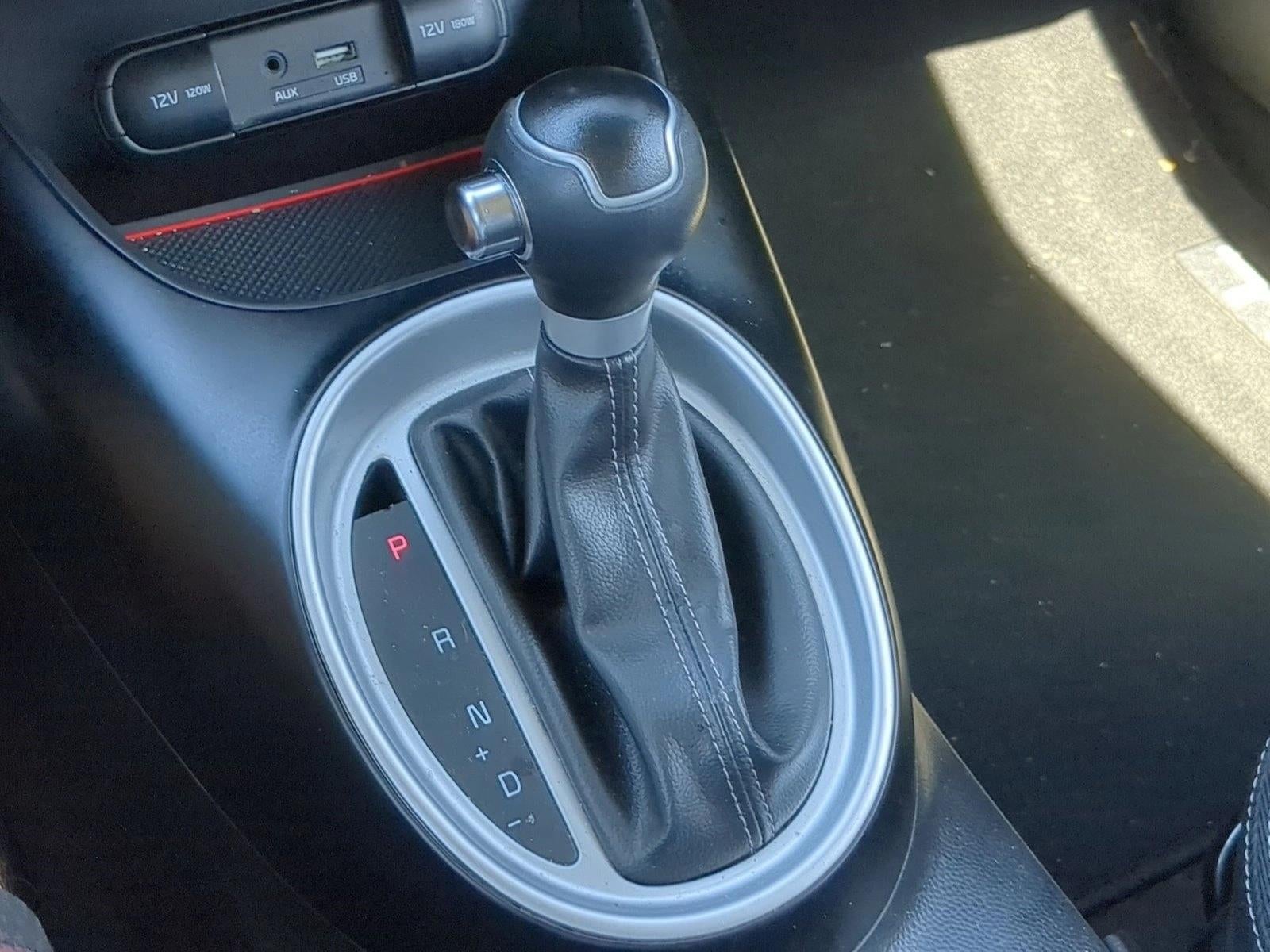 2019 Kia Soul + Auto