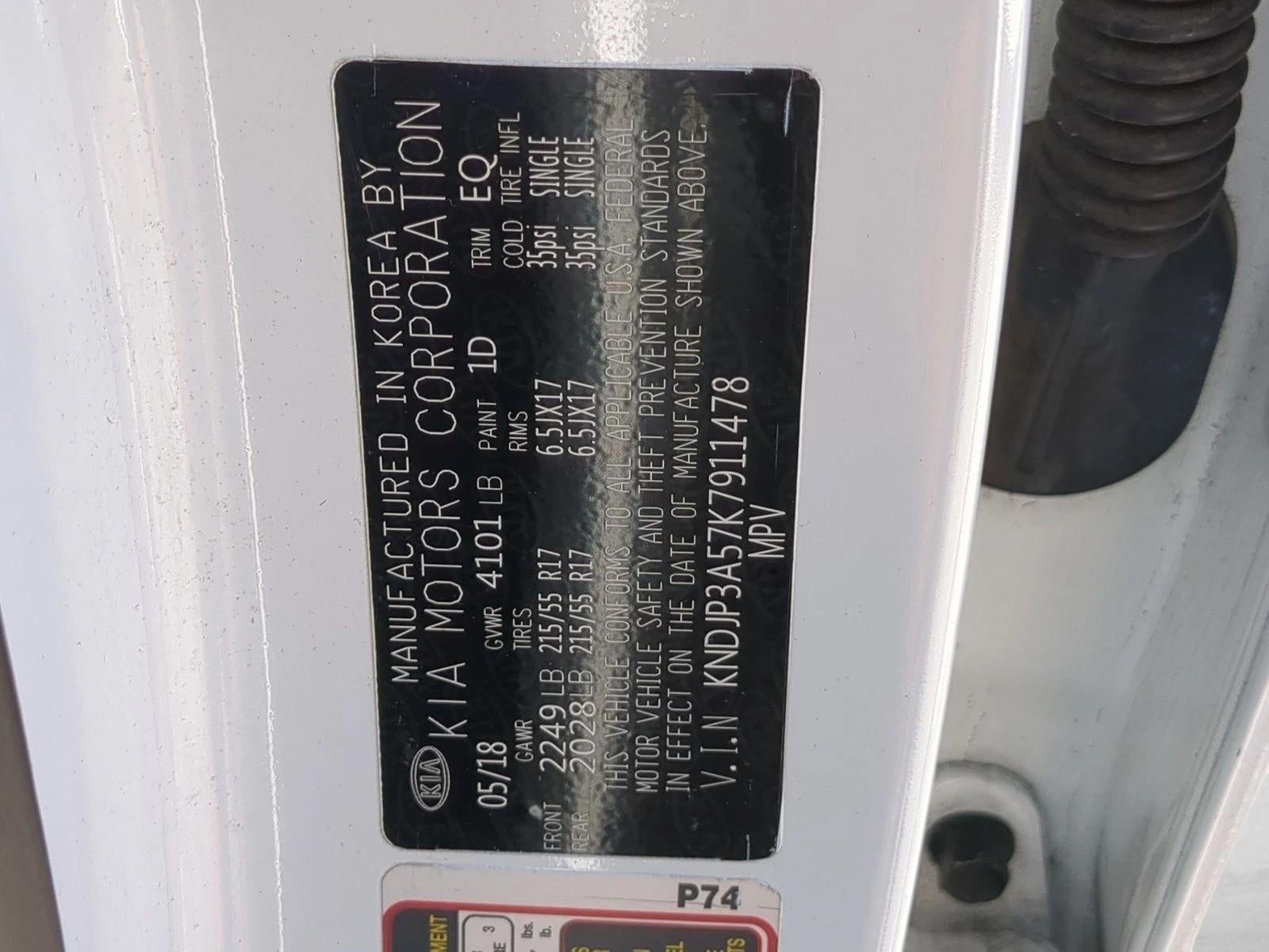 2019 Kia Soul + Auto