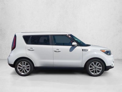 2019 Kia Soul + Auto